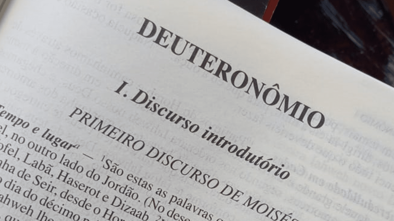 Comprender el quinto libro del Pentateuco y su mensaje perenne