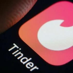 Quer acessar os recursos premium do Tinder sem pagar uma fortuna? Neste guia direto ao ponto, você vai descobrir o que realmente funciona, como economizar de forma segura e o que evitar de olhos fechados.